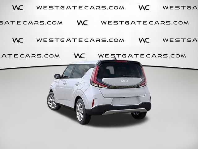 2025 Kia Soul LX photo 4