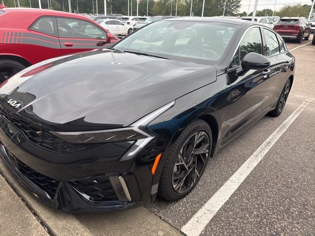 2025 Kia K5 GT-Line photo 4