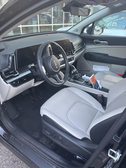 2025 Kia Sportage EX photo 4