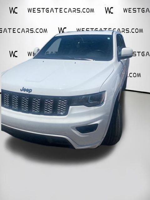 2017 Jeep Grand Cherokee Altitude's photo
