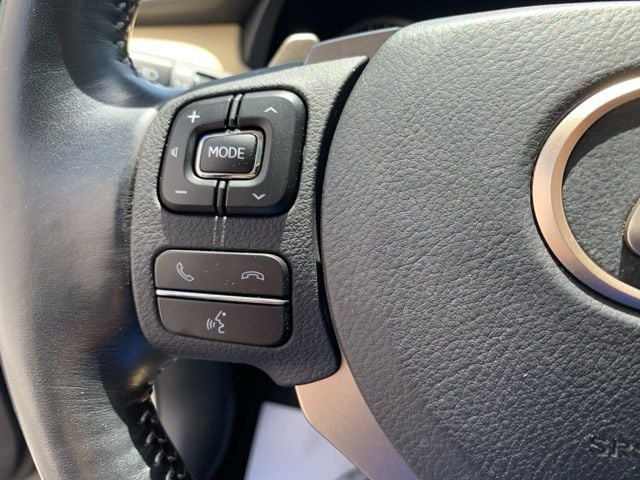 2020 Lexus NX 300 - Photo 26