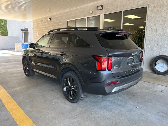 2022 Kia Sorento X-Line SX Prestige photo 3
