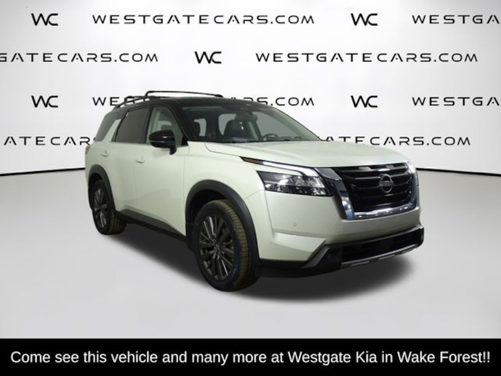 Used 2022 Nissan Pathfinder SL SUV