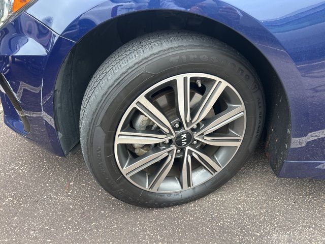 2019 Kia Optima LX S photo 2