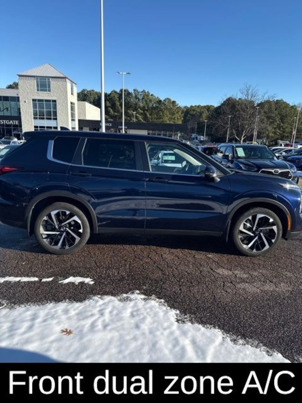 Used 2024 Mitsubishi Outlander SE SUV