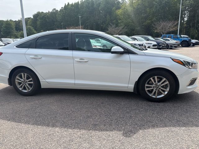 2017 Hyundai Sonata SE photo 4