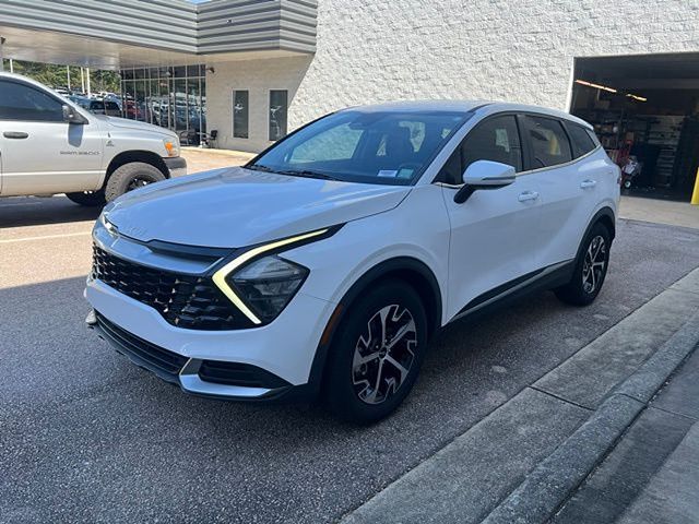 2023 Kia Sportage EX photo 3