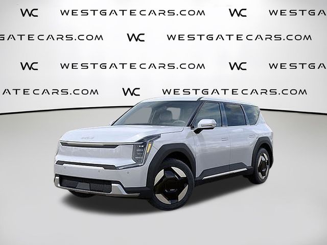 2026 Kia EV9 Light's photo