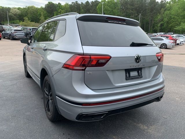 2022 Volkswagen Tiguan SE R-Line Black photo 3