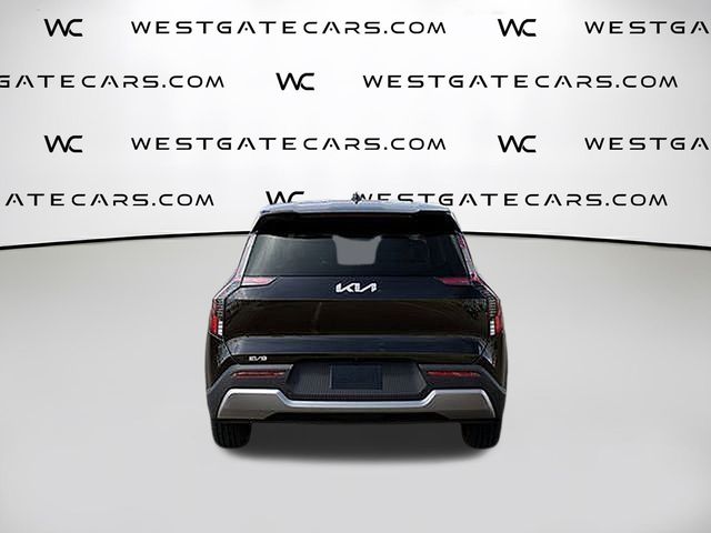 2026 Kia EV9 Light - Photo 13