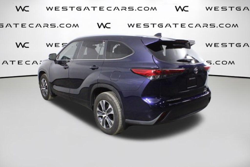 Used 2023 Toyota Highlander XLE SUV