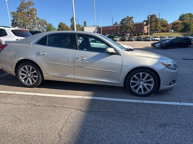 2015 Chevrolet Malibu 2LT photo 4