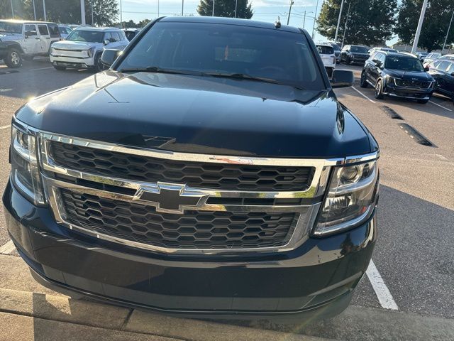 2019 Chevrolet Tahoe LS photo 2