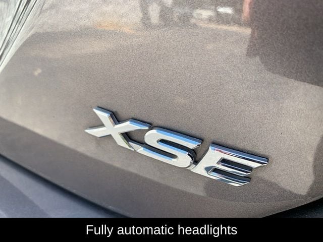 2023 Toyota Camry XSE - Photo 14