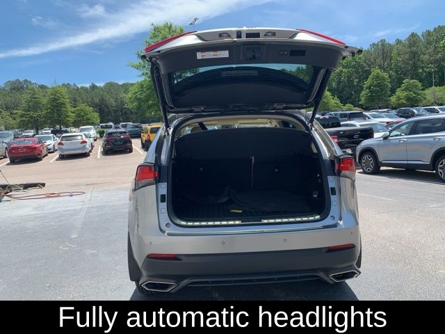 2020 Lexus NX 300 - Photo 15