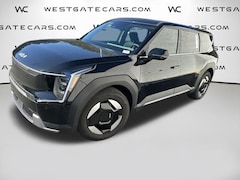 2026 Kia EV9 Light Short Range SUV