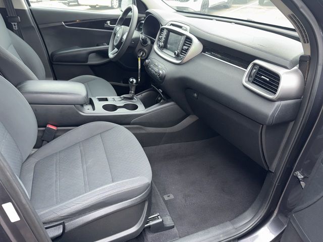 2018 Kia Sorento LX photo 4