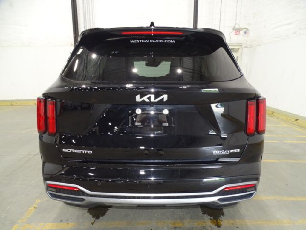 Used 2023 Kia Sorento SX SUV