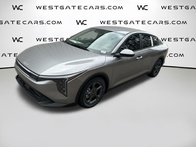 2025 Kia K4 LXS's photo