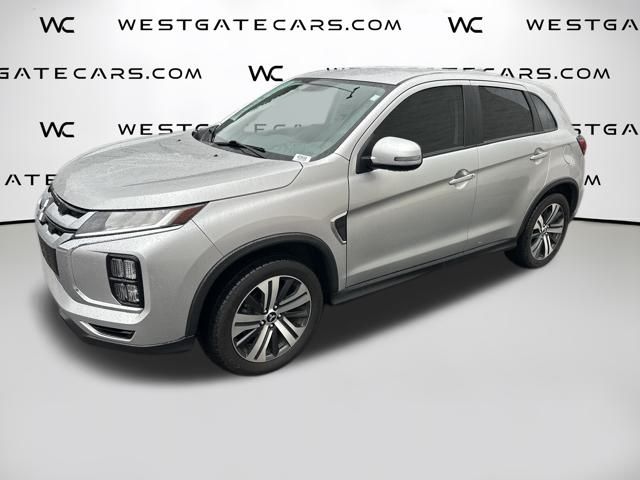 2023 Mitsubishi Outlander Sport SE's photo