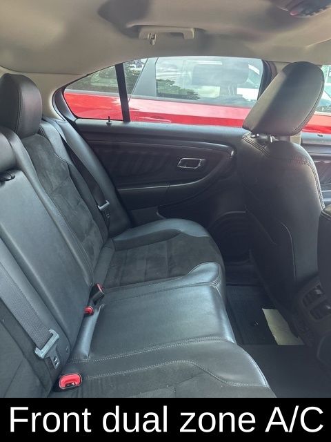 2010 Ford Taurus SHO - Photo 13