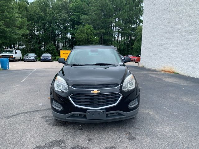 2017 Chevrolet Equinox LS photo 2