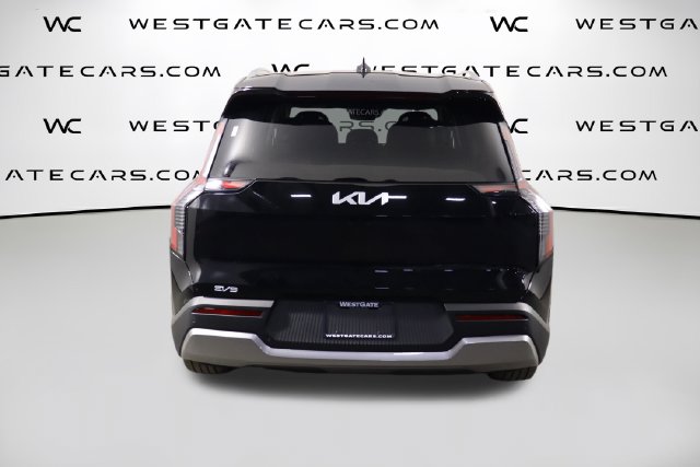 Used 2026 Kia EV9 Wind SUV