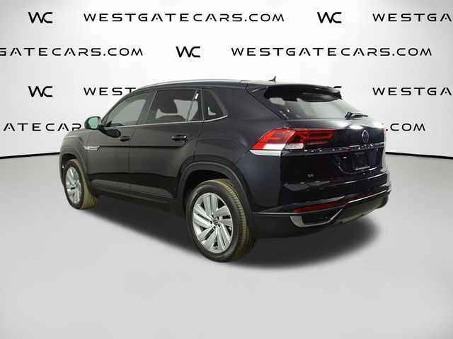 2022 Volkswagen Atlas Cross Sport SE Technology photo 3