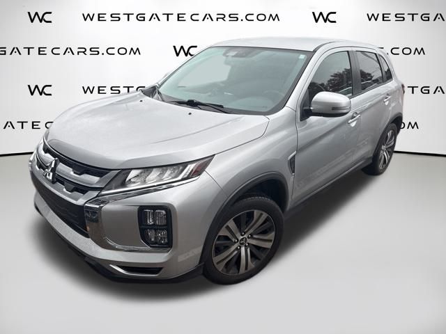 2023 Mitsubishi Outlander Sport SE's photo