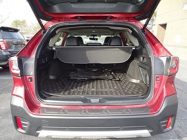 2021 Subaru Outback Limited - Photo 16