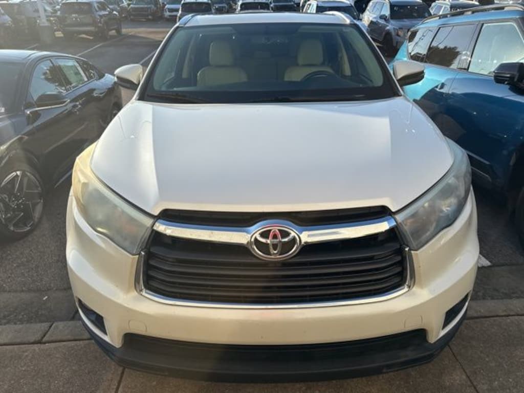 Used 2015 Toyota Highlander XLE V6 SUV