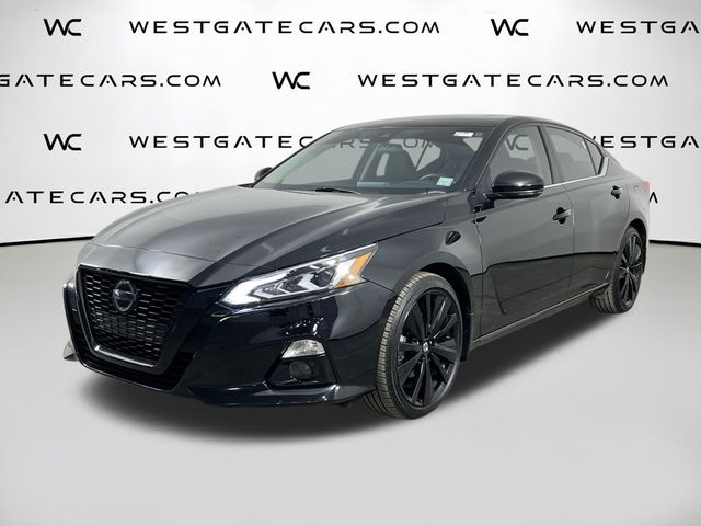 2022 Nissan Altima SR's photo