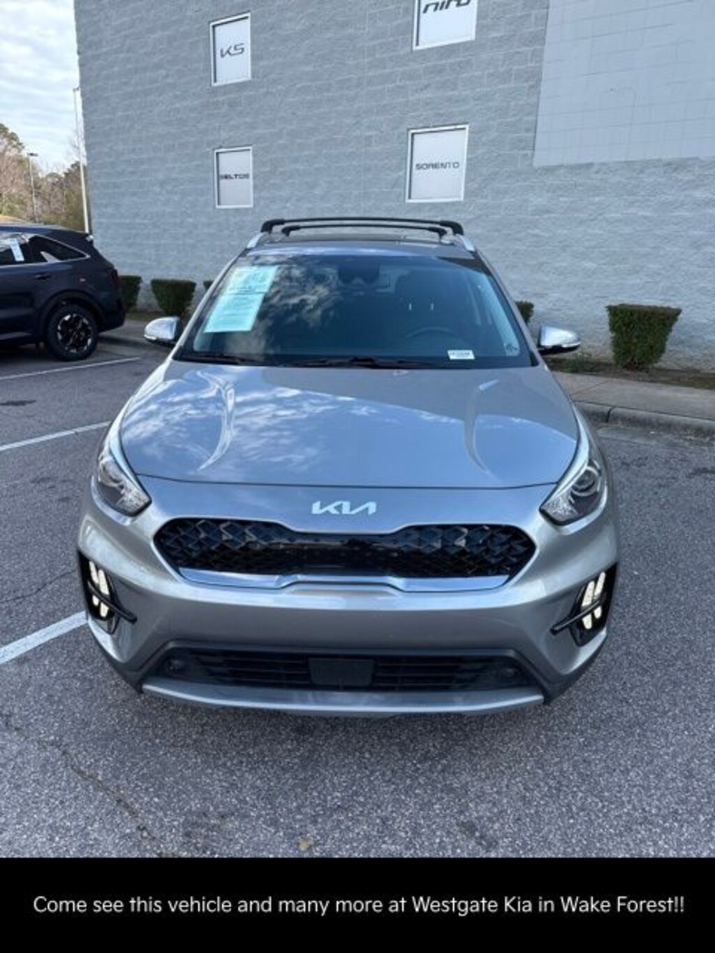 Certified 2022 Kia Niro EX Premium SUV