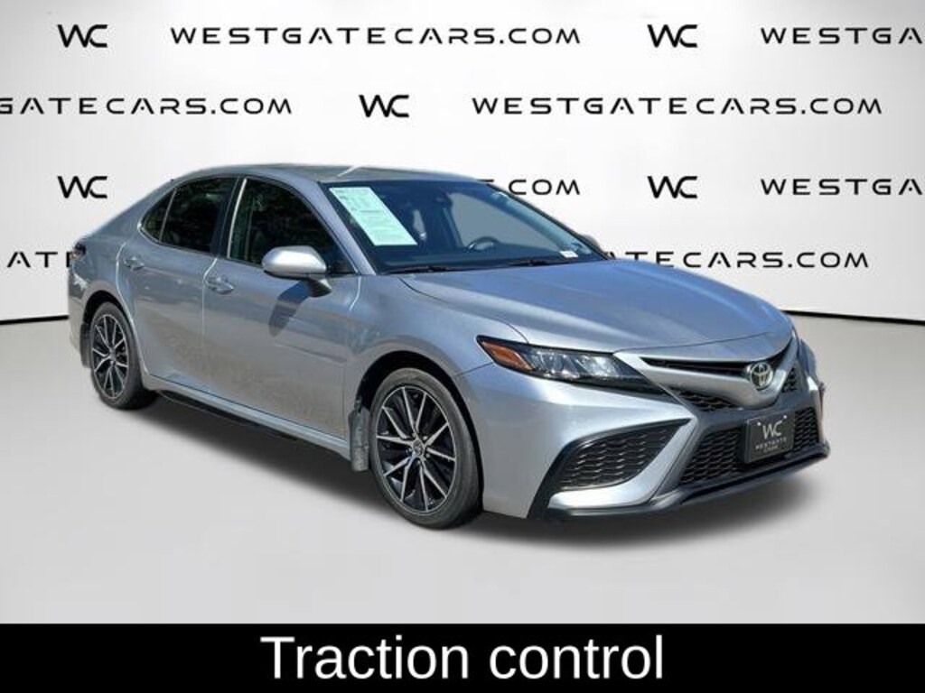 Used 2021 Toyota Camry SE Sedan