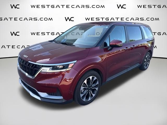 2024 Kia Sedona EX's photo