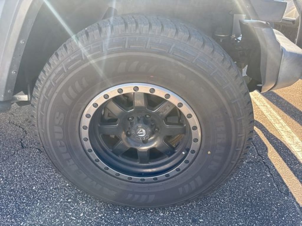 Used 2020 Jeep Gladiator Sport Truck Crew Cab