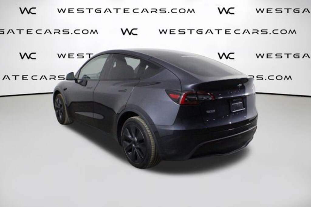 Used 2024 Tesla Model Y Long Range SUV