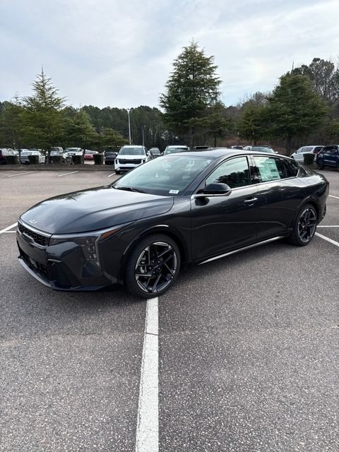 2025 Kia K4 GT-Line's photo