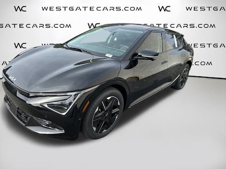 2025 Kia EV6 Wind SUV