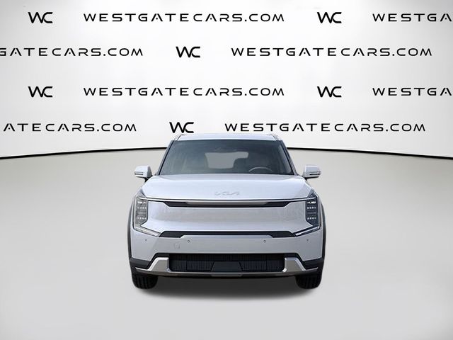 2026 Kia EV9 Wind photo 2