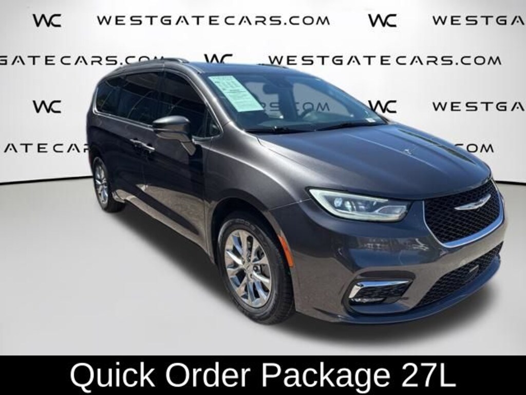 Used 2022 Chrysler Pacifica Touring L Van Passenger Van