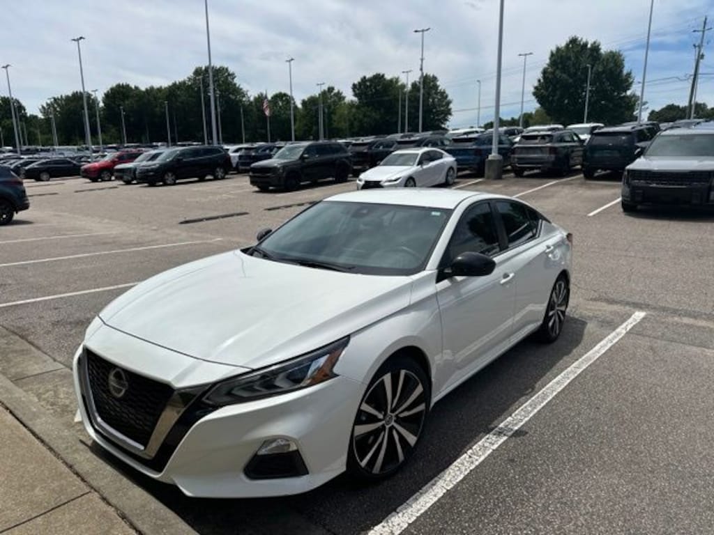 Used 2022 Nissan Altima 2.5 SR Sedan