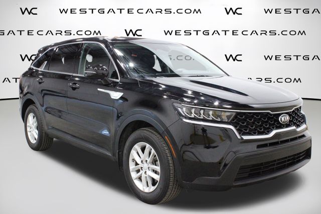 2021 Kia Sorento LX's photo