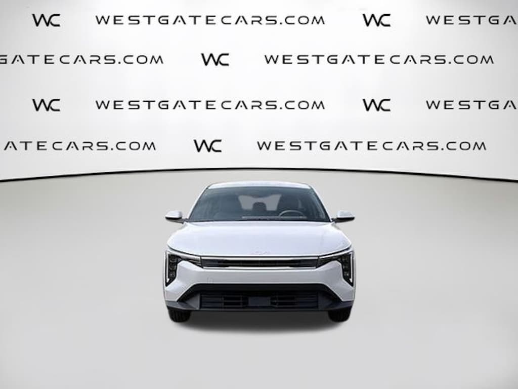 New 2025 Kia K4 LXS Sedan