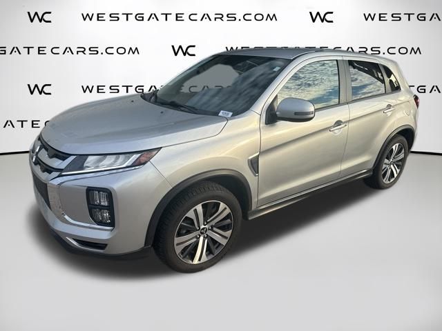 2023 Mitsubishi Outlander Sport SE's photo