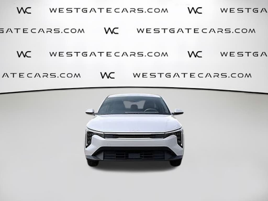 New 2025 Kia K4 LXS Sedan