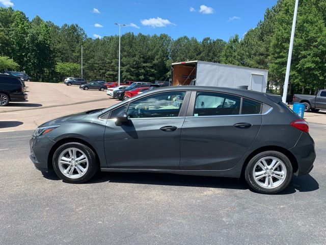 2017 Chevrolet Cruze LT photo 4