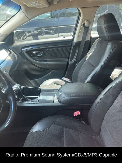 2010 Ford Taurus SHO - Photo 10