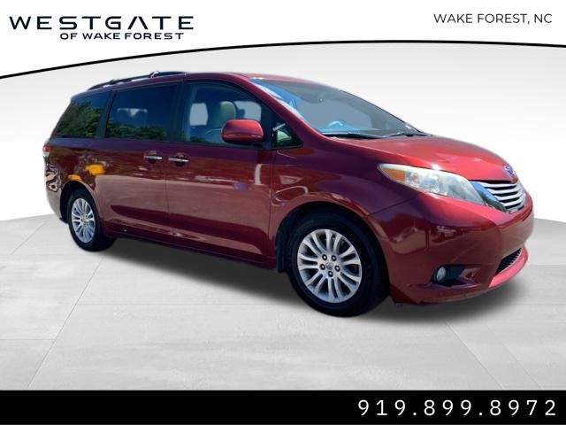 2012 Toyota Sienna V6 7 Passenger