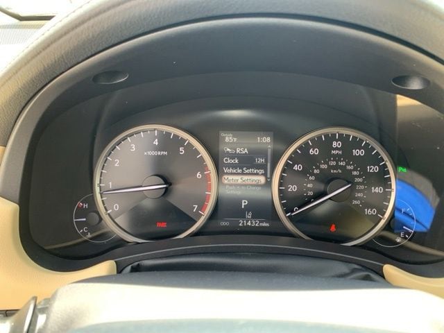 2020 Lexus NX 300 - Photo 28